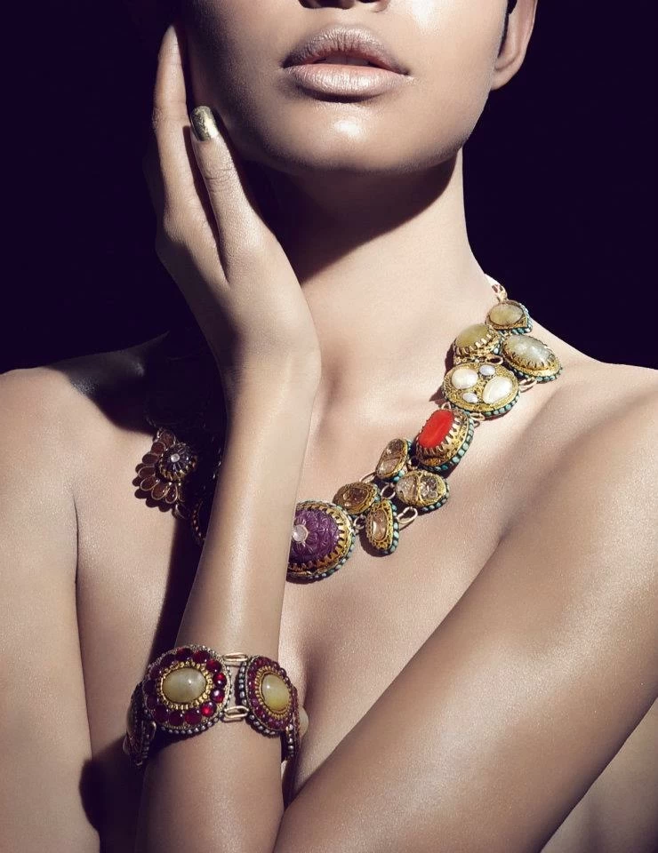 ANTIQUE ERA KUNDAN JEWELLERY